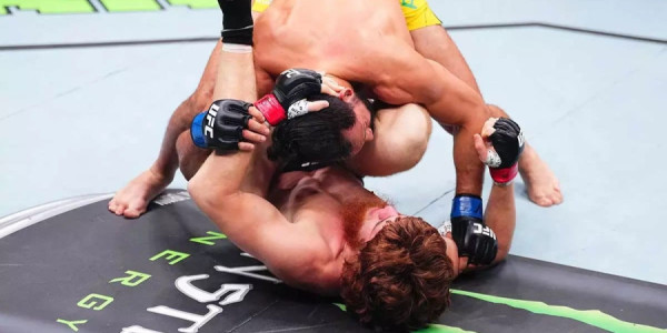 Braziliyalı döyüşçü Bakıdakı məğlubiyyətdən sonra UFC-dən uzaqlaşdırıldı