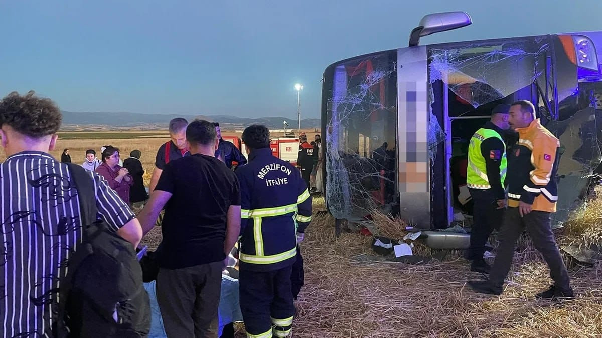 Türkiyədə sərnişin avtobusu aşıb, 46 nəfər yaralanıb
