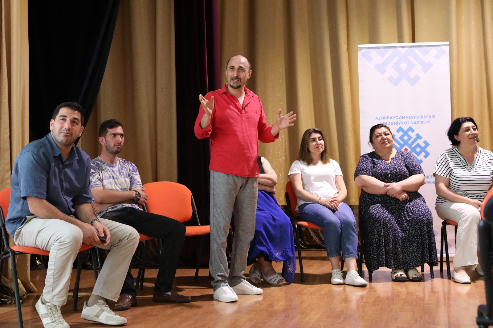 “Regionlarda peşəkar teatr dərsləri” layihəsi çərçivəsində Qusarda ustad dərsi keçirilib