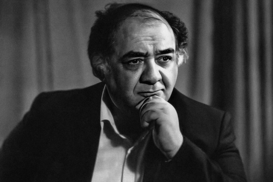 Böyük elmin və böyük şəxsiyyətin zirvəsi: