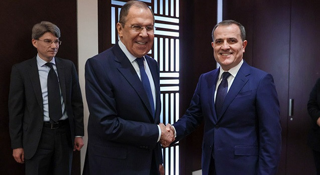 Ceyhun Bayramov və Sergey Lavrov arasında görüş başlayıb