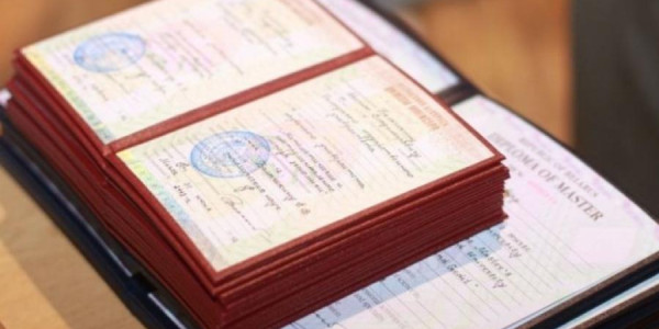 Azərbaycanda ilin birinci yarısında 229 qadın və 106 kişi elmi dərəcə alıb
