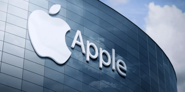 “Apple” zirvəyə yüksəldi