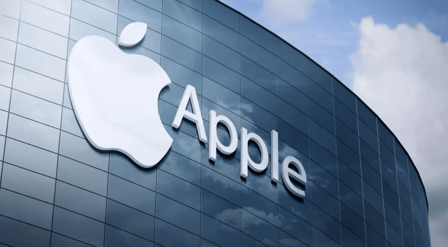 “Apple” zirvəyə yüksəldi