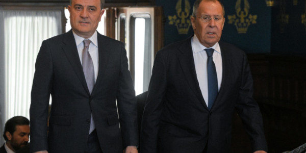 Lavrov: Rusiya və Azərbaycan ikitərəfli münasibətlərin potensialını tam reallaşdırmağa doğru irəliləyir