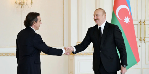 İlham Əliyev Braziliyanın Azərbaycanda yeni təyin olunmuş səfirinin etimadnaməsini qəbul edib
