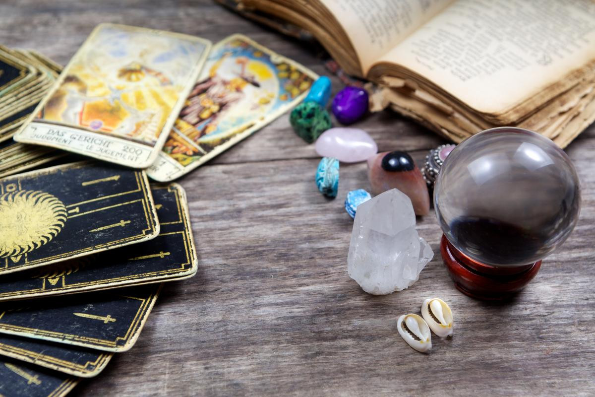 18 iyul üçün Tarot proqnozu: Hansı bürcü uğur, hansını isə sınaqlar gözləyir?