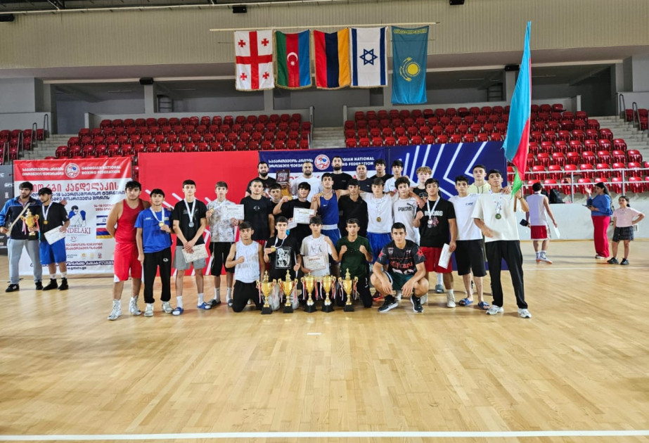 Azərbaycan boksçuları Gürcüstanda 13 medal qazanıblar