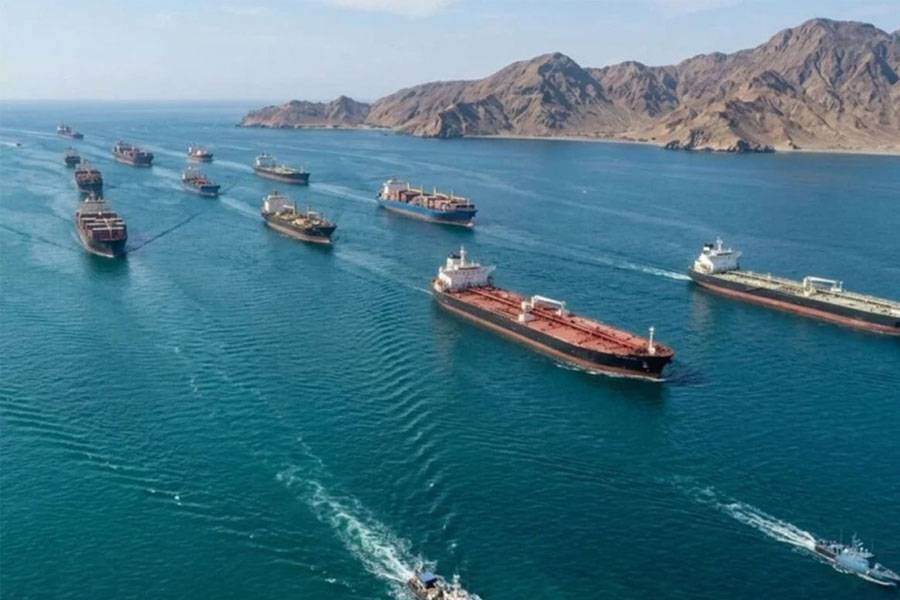 SEPAH: Hörmüz boğazında 4 gəmi dayandırılıb
