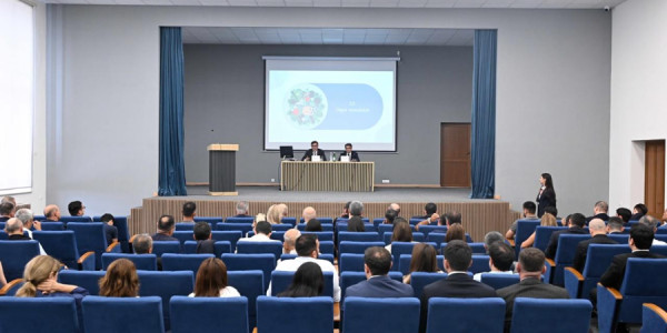 Fərid Qayıbov idman federasiyalarının nümayəndələri ilə görüşüb
