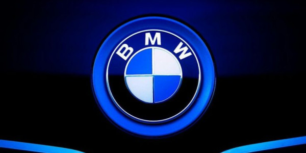 Araşdırma: BMW sürücüləri yol hərəkəti qaydalarını ən çox pozanlar arasında ilk yerdədir