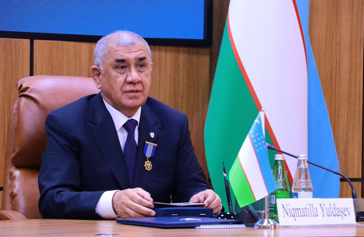 Özbəkistanın Baş prokuroru Azərbaycan Prokurorluğunun 100 illik yubiley medalı ilə təltif edilib
