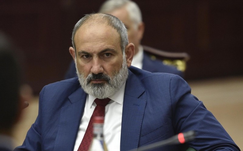 Qarabağ ermənilərinin siyasətçisi Paşinyandan üzr tələb edir