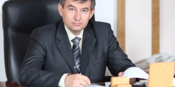 Sərhəd bölgəsində gərginlik artır: yerli rəhbər postunu boşaldır