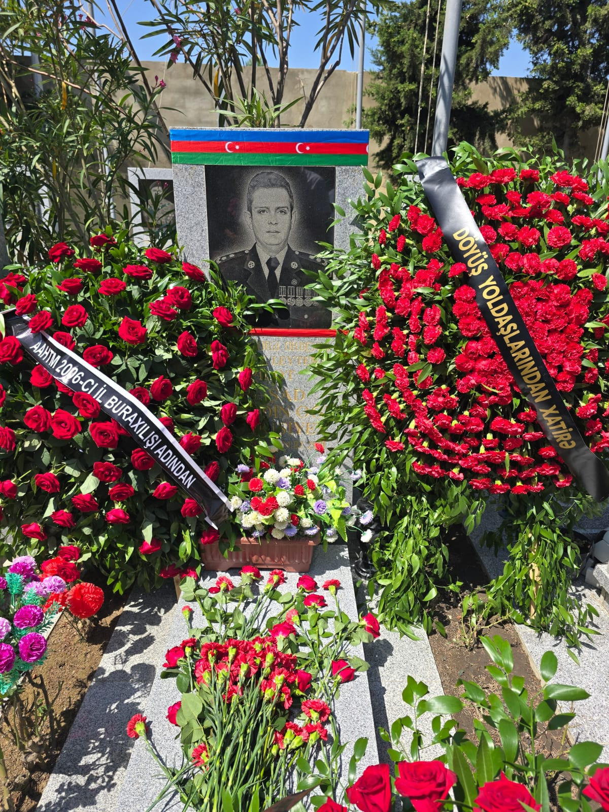 Şəhid hərbi pilot polkovnik-leytenant Rəşad Atakişiyev xatirəsi yad olunub