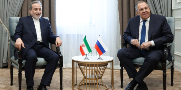 Lavrov və Əraqçi Fars körfəzindəki gərginliyi müzakirə ediblər
