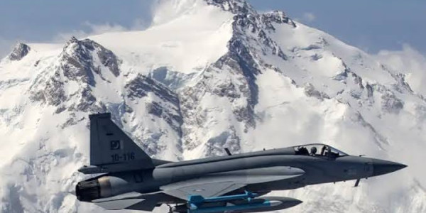 Azərbaycan ən azı 7 ədəd "JF-17 Thunder" qırıcısı alıb