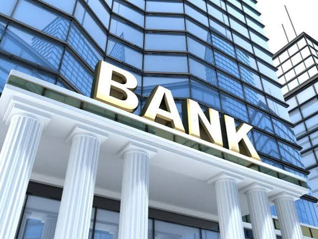 Ləğv olunan 19 bankda əmanətlərin ümumi məbləği açıqlanıb