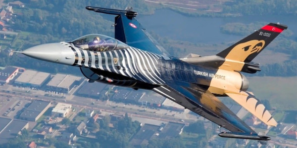 Türkiyənin F-16-ları NATO missiyasına qoşulur