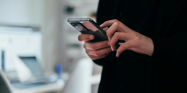 Yeni dələduzluq üsulu: Əməkdaş adı ilə SMS kodu istəyirlər