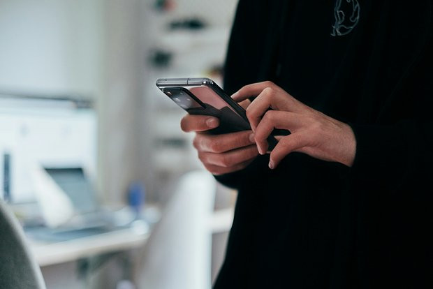 Yeni dələduzluq üsulu: Əməkdaş adı ilə SMS kodu istəyirlər