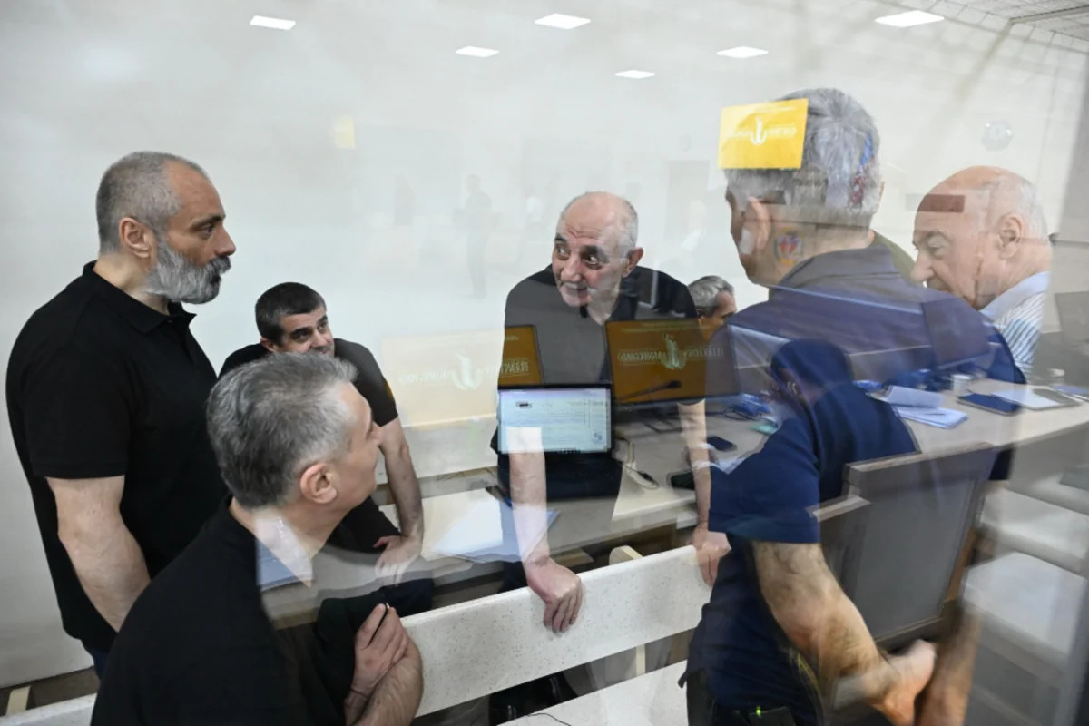 Ermənistan vətəndaşlarının şikayətləri üzrə apellyasiya məhkəməsi dövlət ittihamını müdafiə edən prokurorların çıxışları ilə davam etdirilib