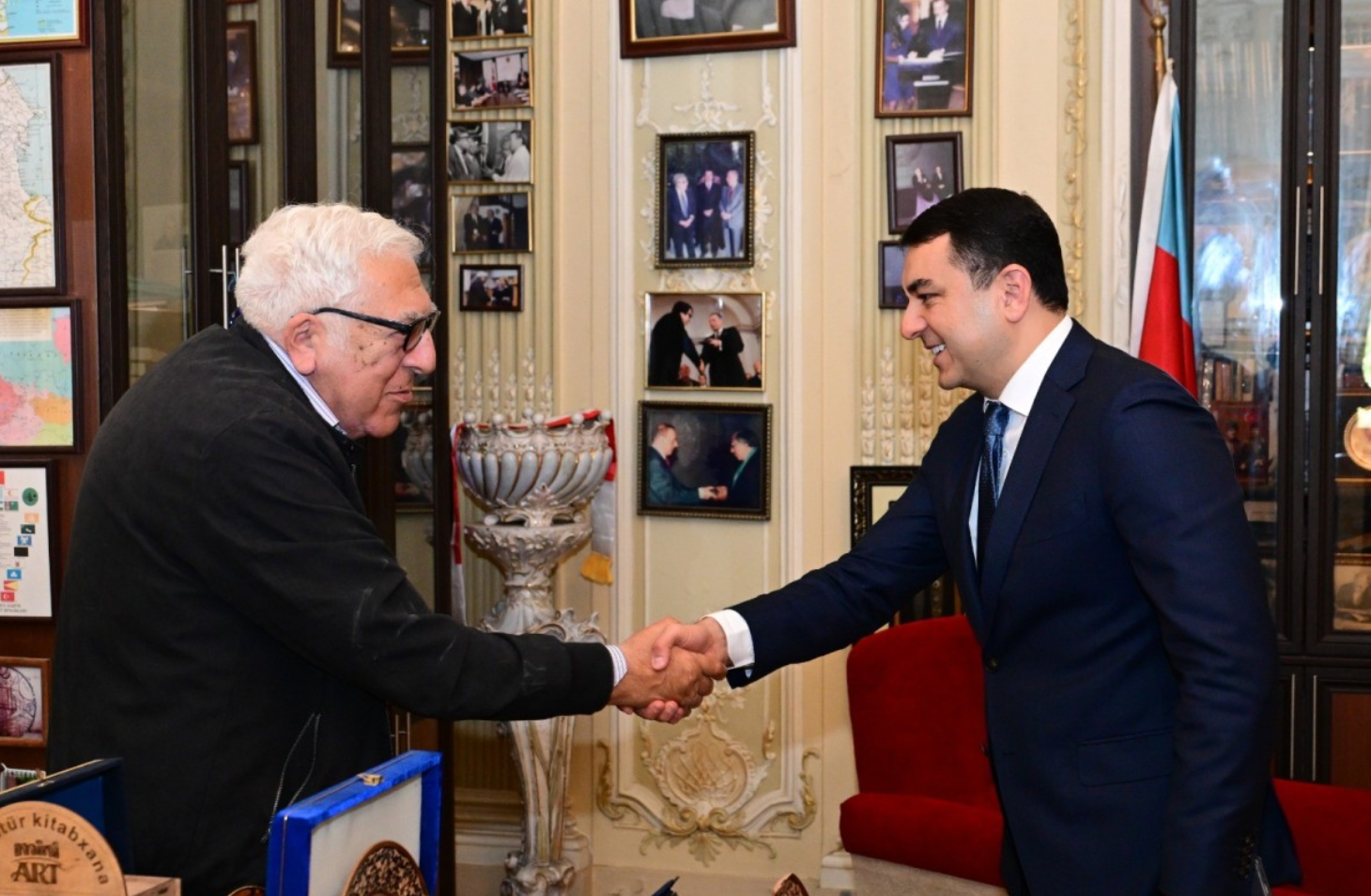 Mədəniyyət naziri Adil Kərimli Azərbaycan Yazıçılar Birliyinin sədri Anarla görüşüb