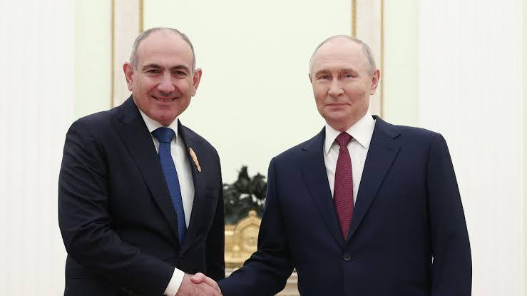 Paşinyan və Putin Ermənistan-Rusiya iqtisadi əlaqələrini müzakirə edib