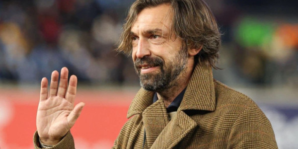 Dünya futbolunun əfsanəsi Rusiya ilə əlaqələrinə görə milli komandadan uzaqlaşdırıldı