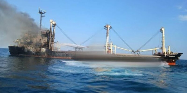 Rusiya Liberiya bayraqlı gəmiyə zərbə endirib