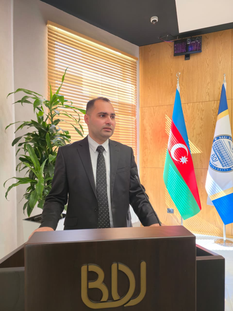 Dilimizi Qorumaq — Vətəni Qorumaqdır