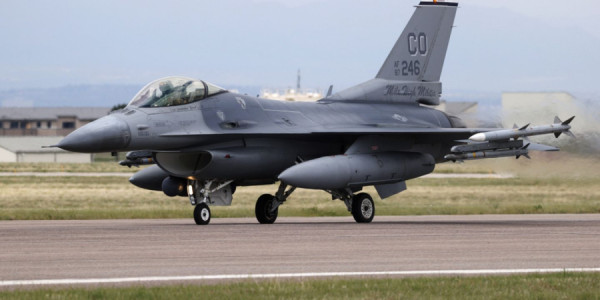 Ukraynanın F-16-sı havada sıradan çıxıb