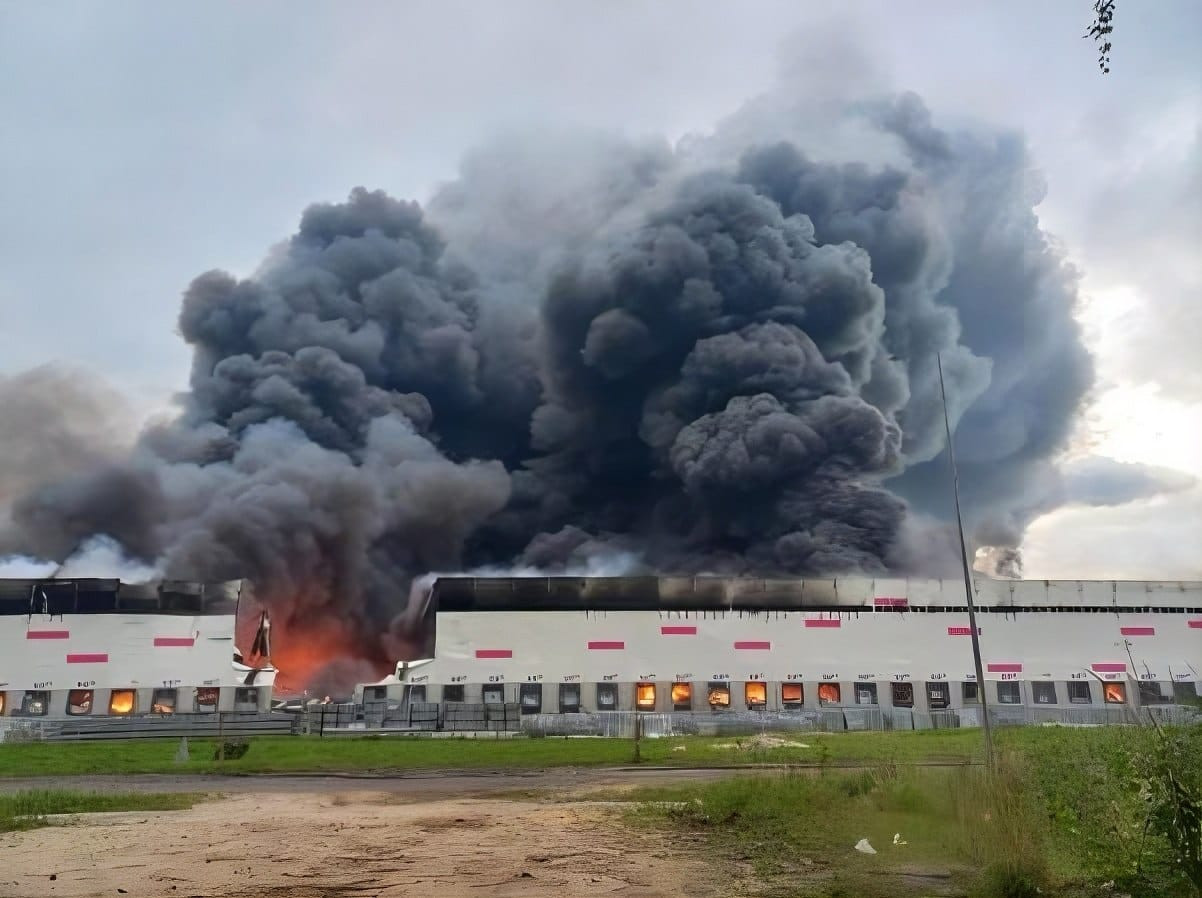 Ukrayna Ryazanda anbar və neft emalı zavodunu vurub