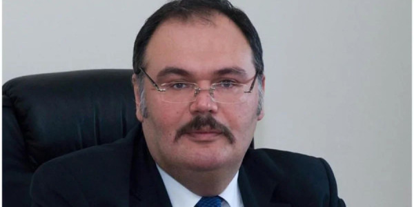Azərbaycanın Macarıstandakı səfiri vəzifəsindən geri çağırılıb