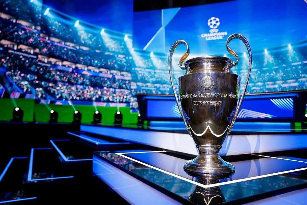 UEFA İnfantinonun planına etiraz olaraq FIFA turnirlərini boykot edir