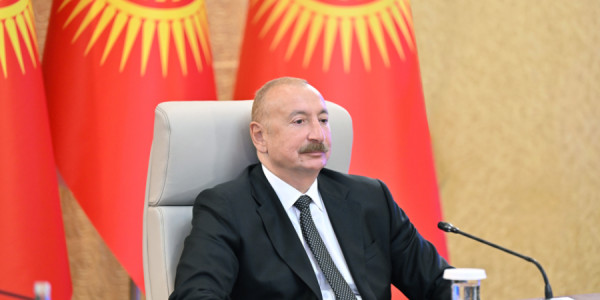 Prezident İlham Əliyev Qarabağın bərpasında köməyə görə Qırğızıstana təşəkkür edib