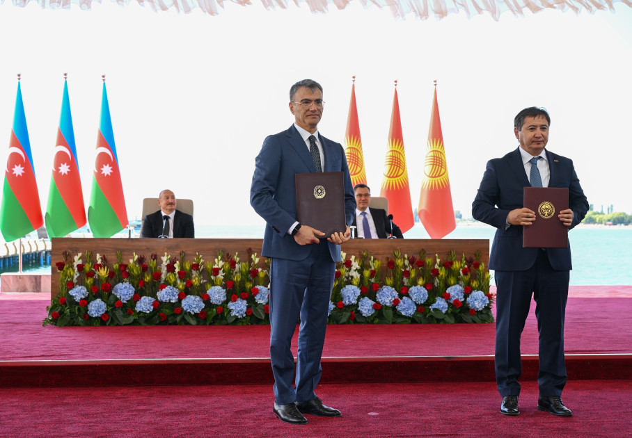 Azərbaycan ilə Qırğızıstan arasında imzalanmış sənədlər mübadilə edilib