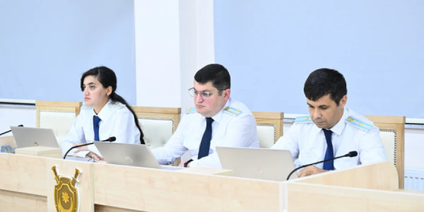 Ermənistan vətəndaşlarının şikayətləri üzrə apellyasiya məhkəməsində hakimlər kollegiyası müşavirəyə gedib