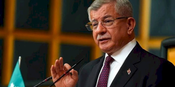 Davudoğlu siyasətdən gedir: