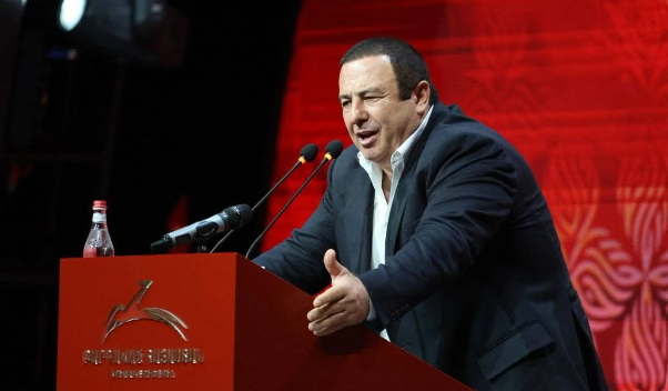 Tsarukyan: Ermənistan geosiyasi sarsıntılar astanasındadır