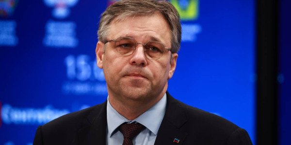 Rusiya səfiri: Tramp Ukraynaya borc öhdəliklərini xatırladır
