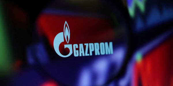 “Qazprom” rəhbəri milyonluq rüşvət işi üzrə həbs edilib