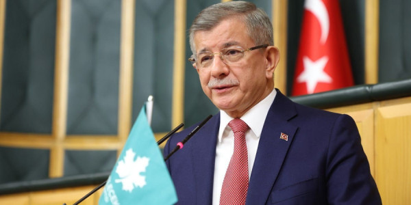 Əhməd Davudoğlu önəmli fiqurdur amma...