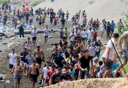 İspaniyanın Seuta anklavında miqrant faciəsi: Ölənlərin sayı 90-a çatdı