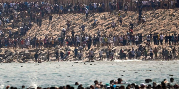 Seutaya üzərək keçməyə çalışan azı 71 miqrant həlak olub
