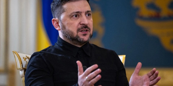 Zelenski: Rusiya bir həftə ərzində Ukraynaya 1900-dən çox dron və 144 raket atıb