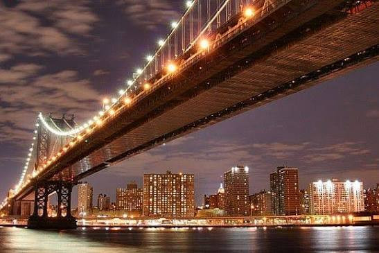 83 metrlik körpüdən atıldı, sağ qaldı – çılpaq kişinin inanılmaz hadisəsi