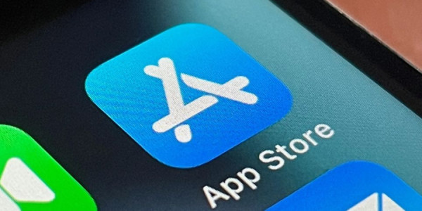 App Store-da diqqətçəkən dəyişiklik: Tətbiqin adı dəyişib