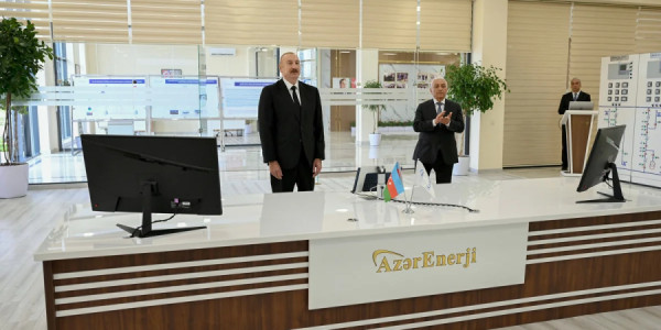 İlham Əliyev "Yeni Səngəçal" yarımstansiyasının açılışında iştirak edib