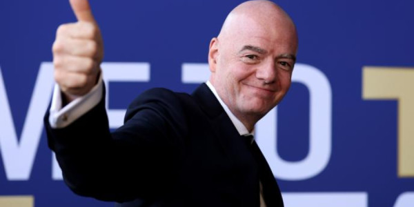 İnfantinonun vəzifəsini vaxtından əvvəl tərk etməsi gündəmə gəlib